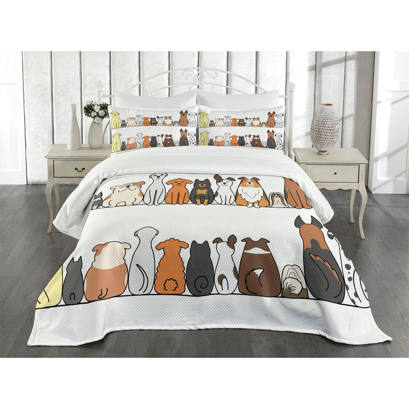 White Quilted Queen Bedspread Set with Dog Print