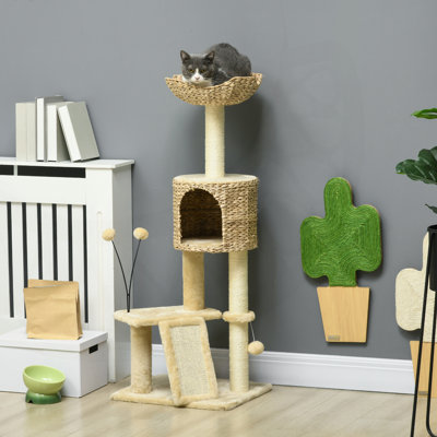 Arbre à chat de 45 pouces à plusieurs niveaux avec poteaux à griffes, rampe, condo, lit et plateformes de jeu pour chats d'intérieur.