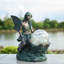 Statues de jardin féeriques en résine 11,4 "avec lumière solaire boule de verre