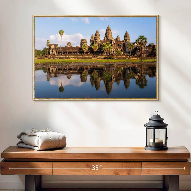 Angkor Wat Reflection, 25 po x 17 po, Cadre flottant en bois naturel
