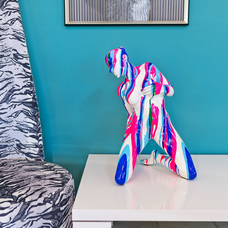 Worsley People Statue, Blue/White/Pink