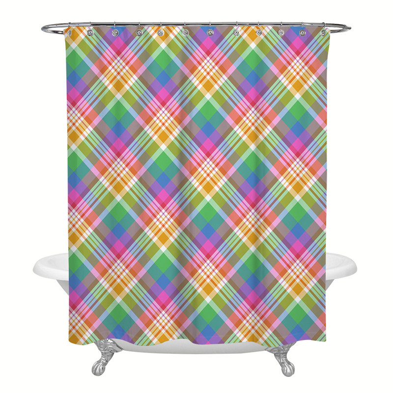 Rideau de douche simple à carreaux avec crochets, H 83 po x l 70 po