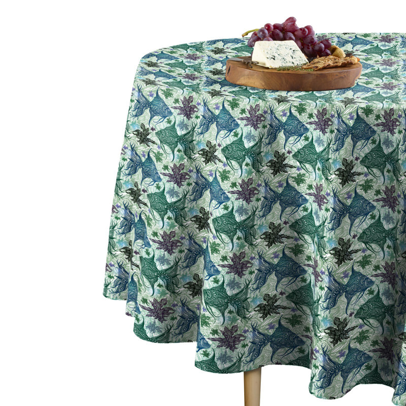 Valara Geometric Round Tablecloth, 90" x 90", Green