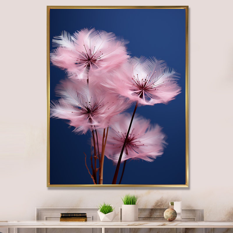 «Delicate Pink Dandelian Flowers On Blue Sky», reproduction sur toile, H 44 po x l 34 po x P 1,5 po, Cadre flottant doré