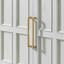 Buffet de 170 cm (67 po) en blanc rustique et noyer