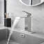 1 robinet de salle de bain monocommande avec bonde-101486190