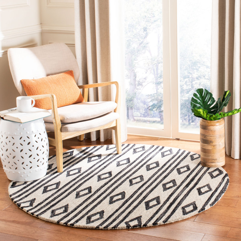 Vedika Hand Tufted Wool Southwestern Rug, Round 5'