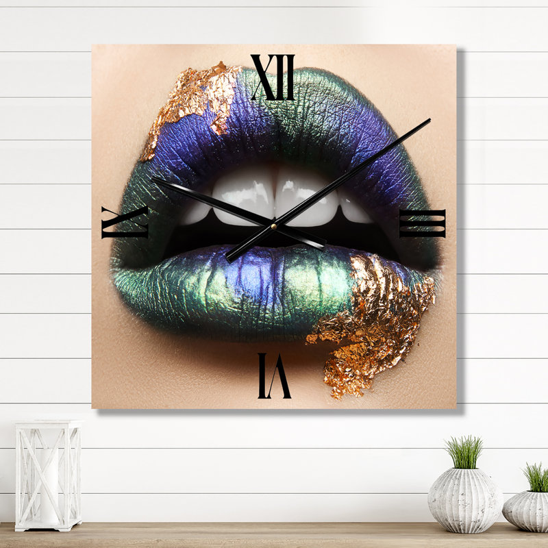 Horloge murale avec lèvres et lèvres féminines, Grand