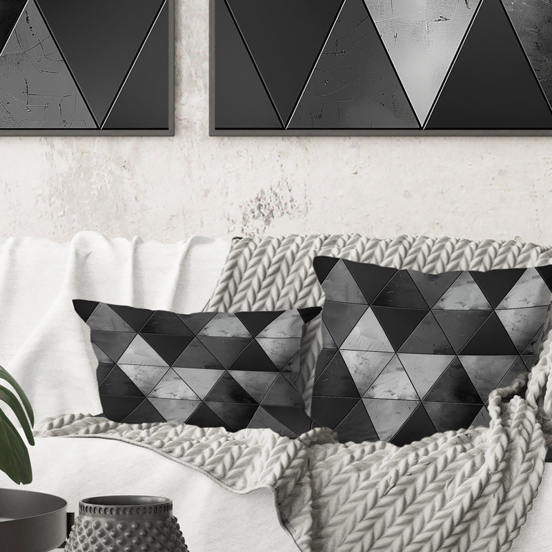 Coussin décoratif moderne noir à motif losange II, H 16 po x l 16 po