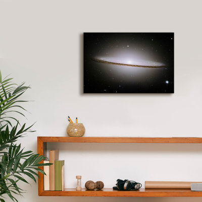 Art mural sur toile «Sombrero Galaxy» par la NASA Hubble Space Telescope