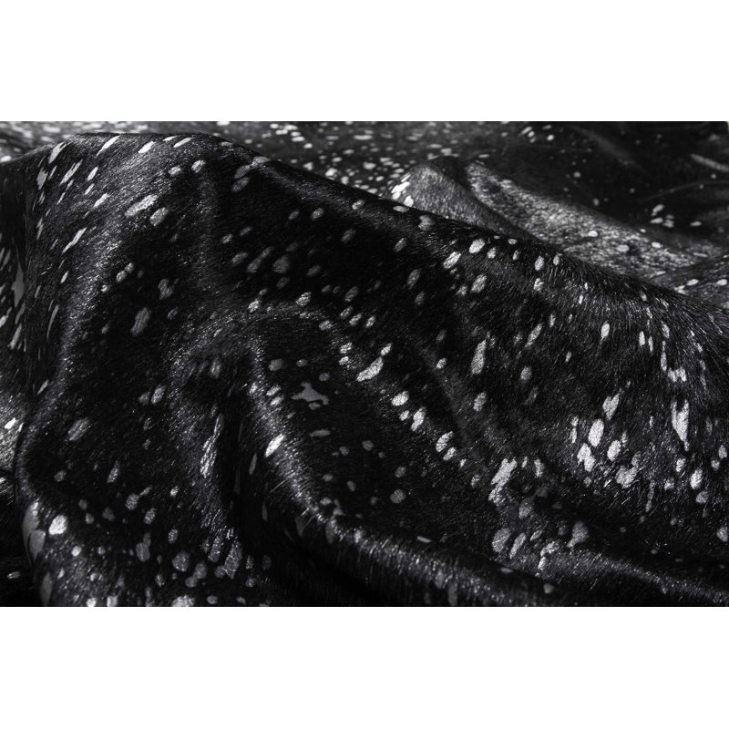 Tapis noir en cuir de vache à imprimé animal 6 pi x 7 pi Novelty Houchin, Nouveauté 6 pi x 7 pi