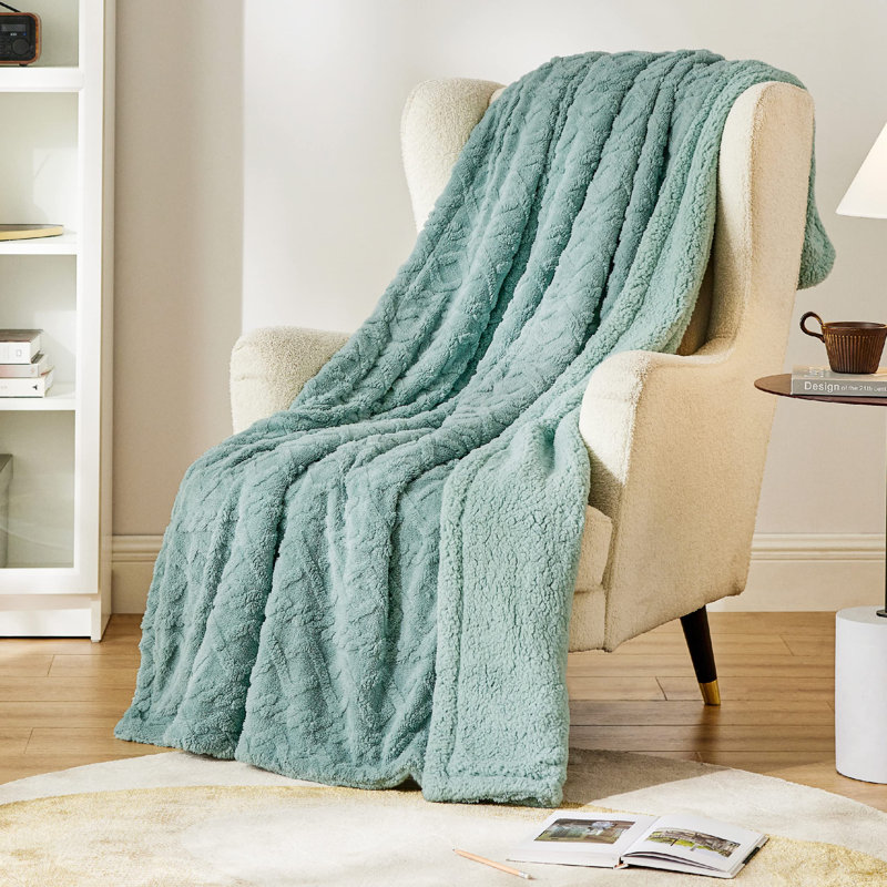 Downey Throw Blanket, Light Green