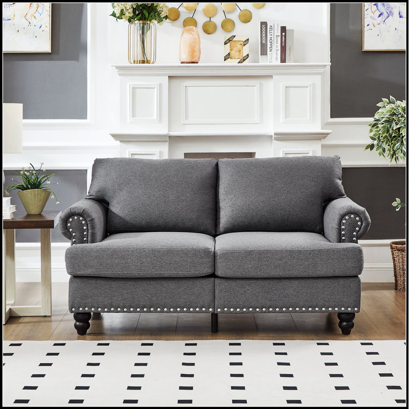 Causeuse de salon 59,5 pouces de style classique avec clous, structure durable, sièges confortables et rangement dissimulé