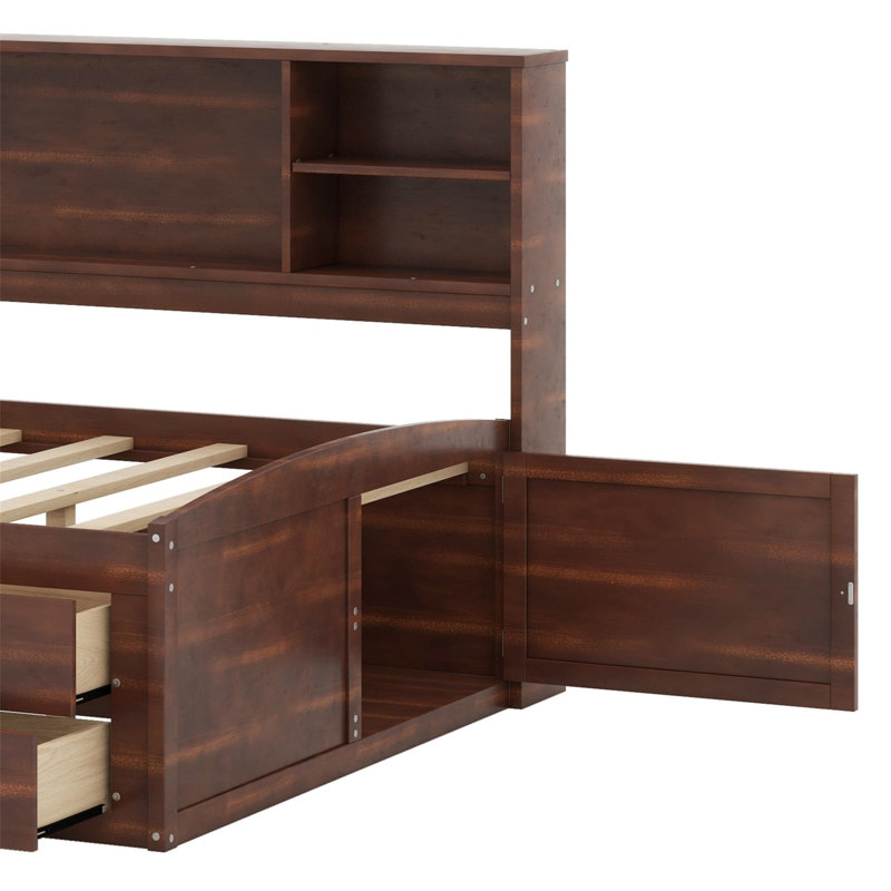 Lit capitaine en bois avec tablettes de rangement intégrées, tiroirs et armoires
