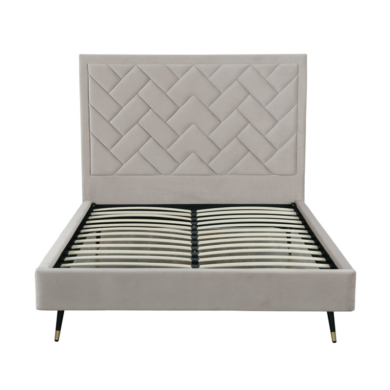 Lit plateforme tapissier en velours d'eucalyptus Crosby, Grand, Beige