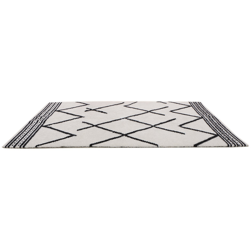 Area Rug in Black/Beige, Rectangle 8' x 10'