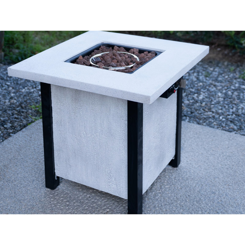 Foyer de table d'extérieur au gaz propane de 25 po, 50 000 po, fibre de verre et fer, blanc crème, foyer à haute finition grain de charbon rouille 50000