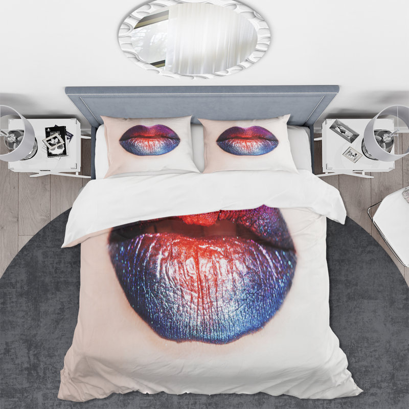 Femmes avec rouge à lèvres multicolore brillant - ensemble de housse de couette moderne - microfibre de polyester