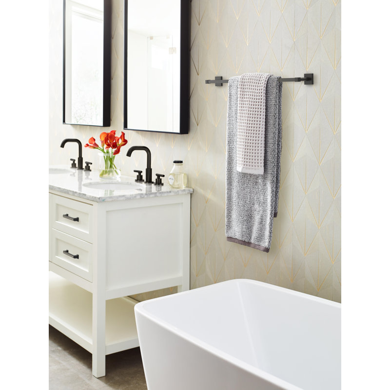 Porte-serviettes mural 25,87 po Appoint, Noir mat, P 2,7 po x L 26,8 po x H 0,75 po 