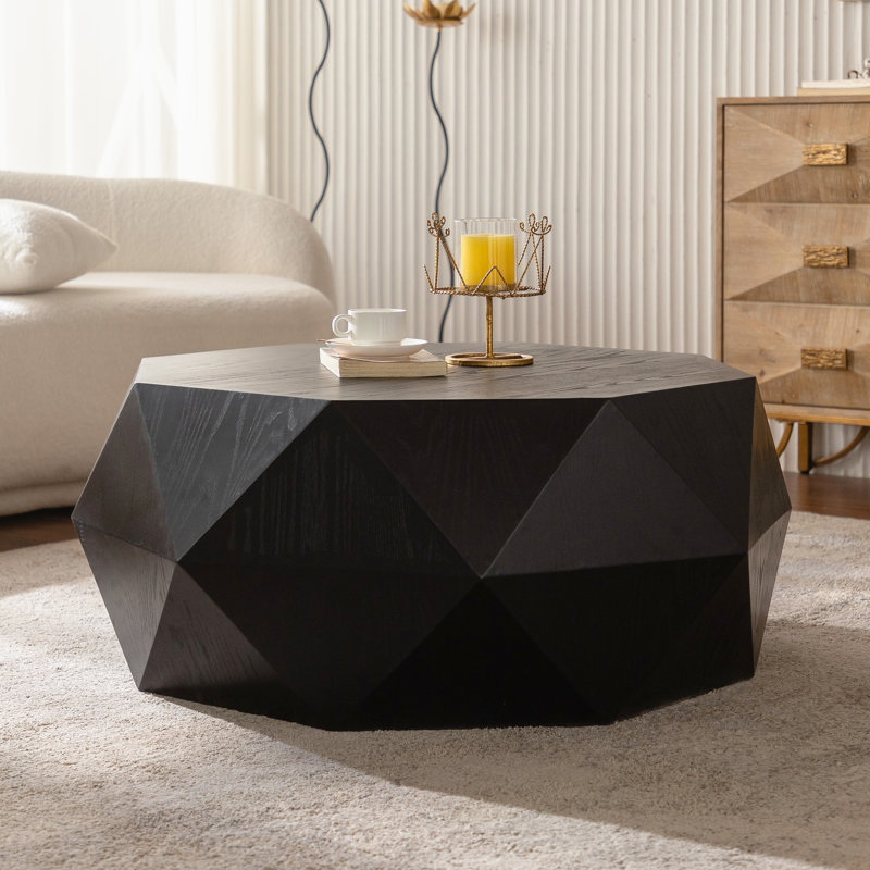 Table basse 38 po en noir avec décor 3D, bois de sapin et matériau, assemblage - Commodité de meuble American Retro Three Uniquicity -
