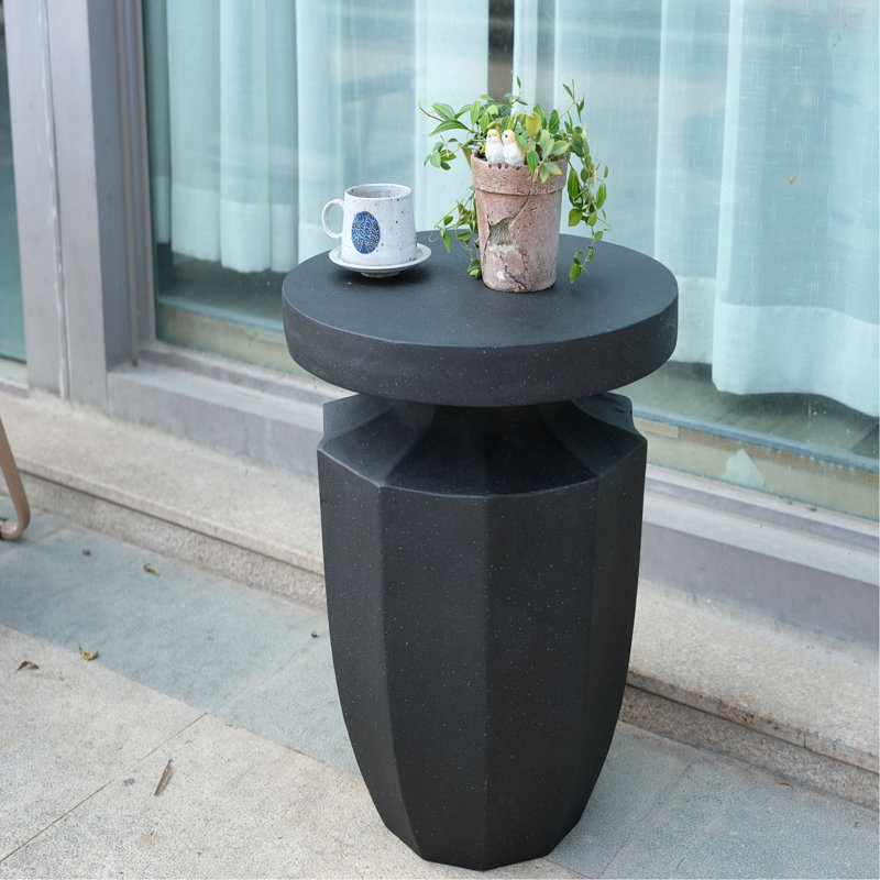 Table de bout décorative de jardin, table d'appoint moderne robuste robuste en faux terrazzo, table d'appoint pour l'intérieur et l'extérieur