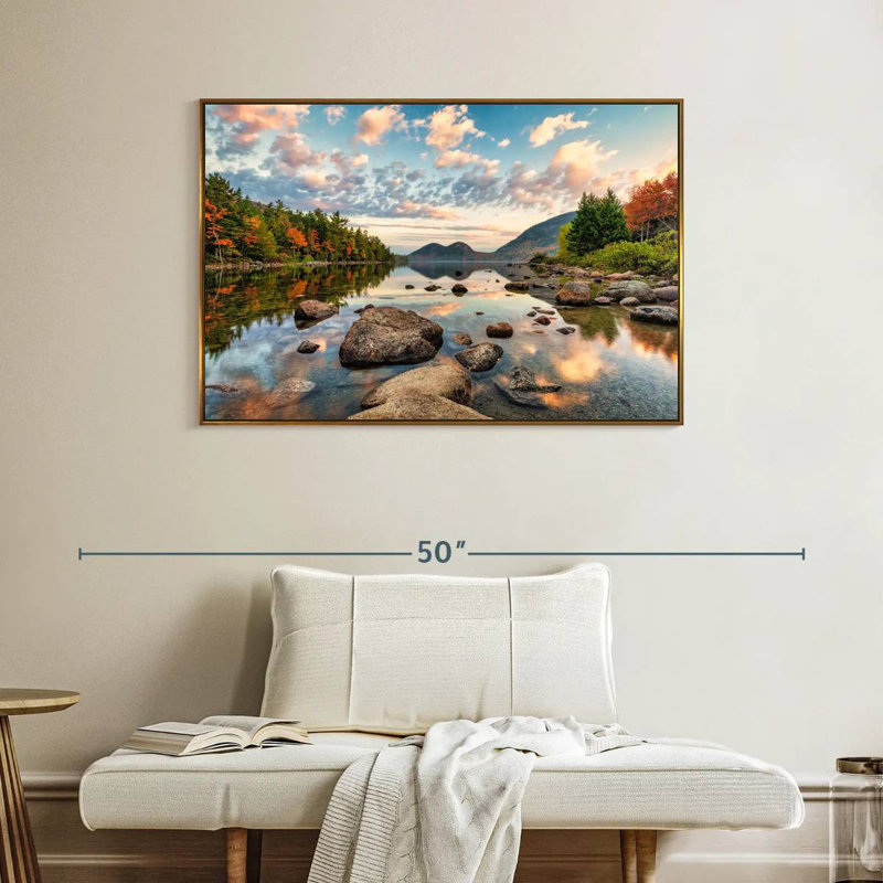 Lever de soleil dans l'étang jordanien en Acadie, Cadre flottant doré, 40 po x 27 po