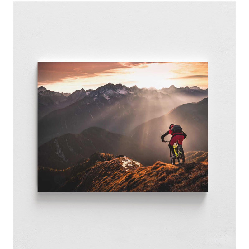 «Mountain Biker Sunset Print»: art d'aventure encadré ou non, H 36 po x l 48 po, Impression sans cadre, Ne s’applique pas