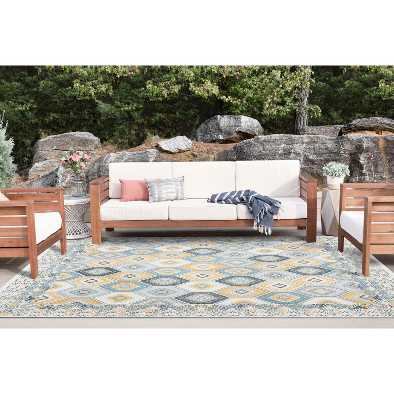 Deltufo Geometric Reversible Flatweave Indoor / Outdoor Area Rug, Rectangle 7'11'' x 10'3'', Navy/Yellow