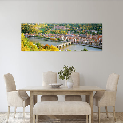 Vue aérienne d'une ville au bord de la rivière, château de Heidelberg, Heidelberg, Bade-Wurtbourg, Allemagne, architecture contemporaine abstraite, art mural