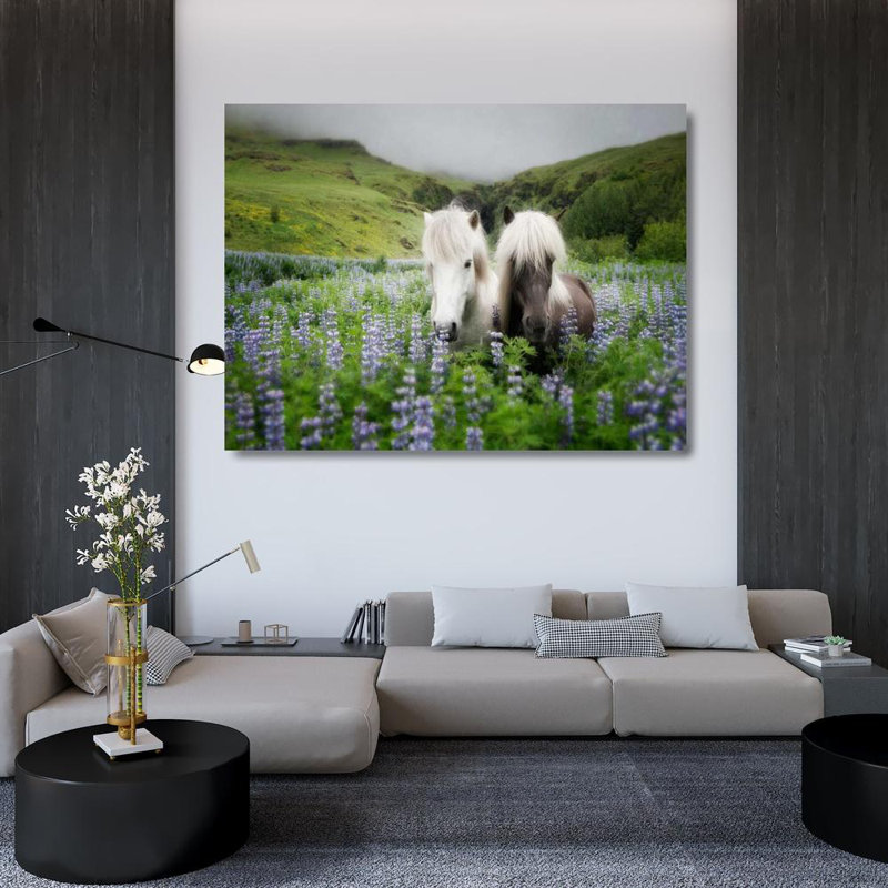 Loon Peak® Burchett, P.H. Art sur toile tendue avec galerie, titre: Chevaux Islandais III, H 36 po x l 47 po