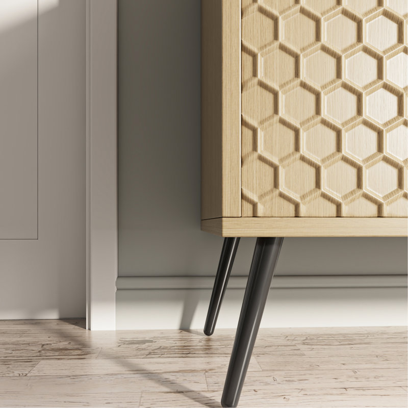 Buffet de style Mid-Century moderne de 63 po de couleur chêne, 5 pieds de support, 4 tablettes réglables, motif nid d'abeille et structure stable pour buffet d'entrée avec design, structure ultra