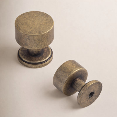 Circle Knob Knob