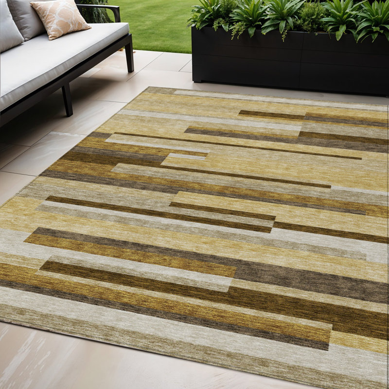 Tapis intérieur lavable rayé doré 5 pi x 8 pi