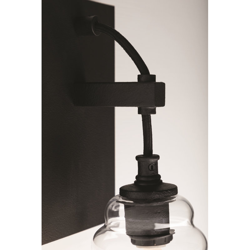 Muncie 1 - Light Armed Sconce