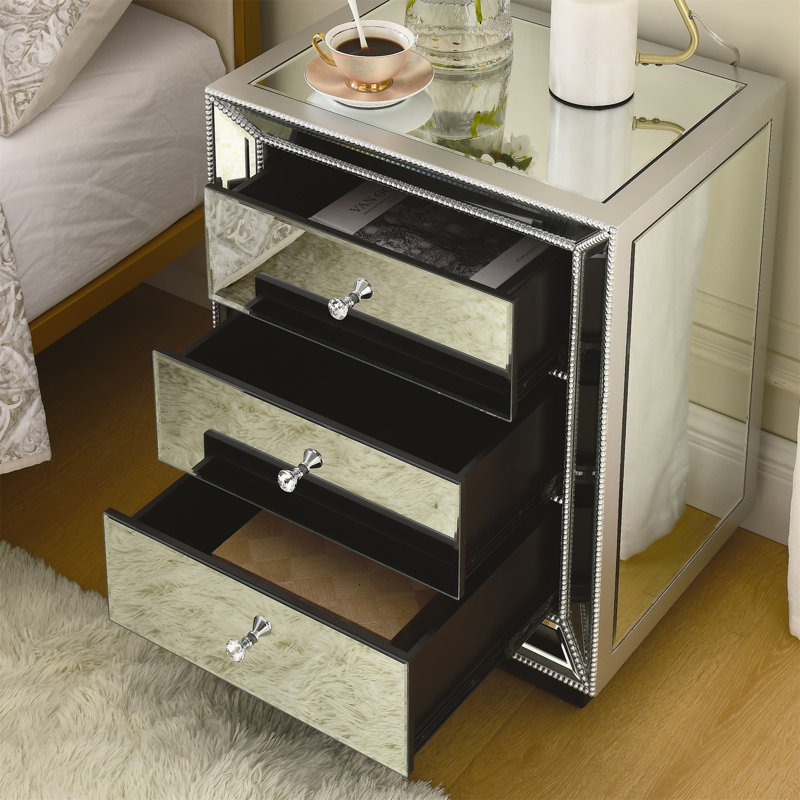 Armoire à miroir à trois tiroirs argentée l 22 po x P 16 po x 26,8 po