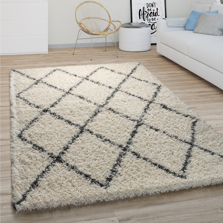 Troutdale 100% Polypropylene Cream/Black Outdoor Rug