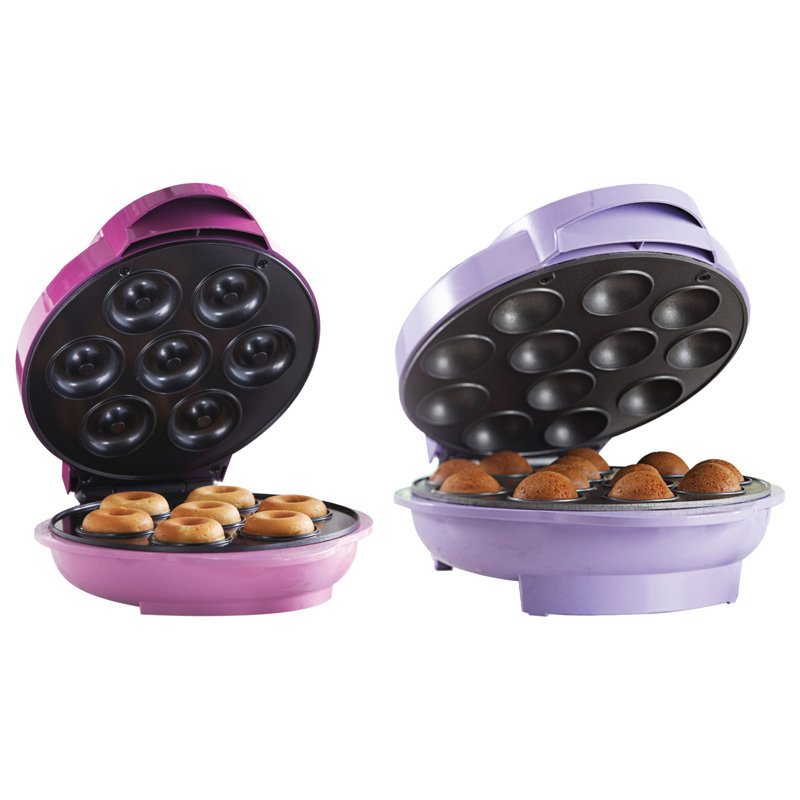 Brentwood Appliances 0 in. Round Non Stick Rotating Double Donut Maker Waffle Maker