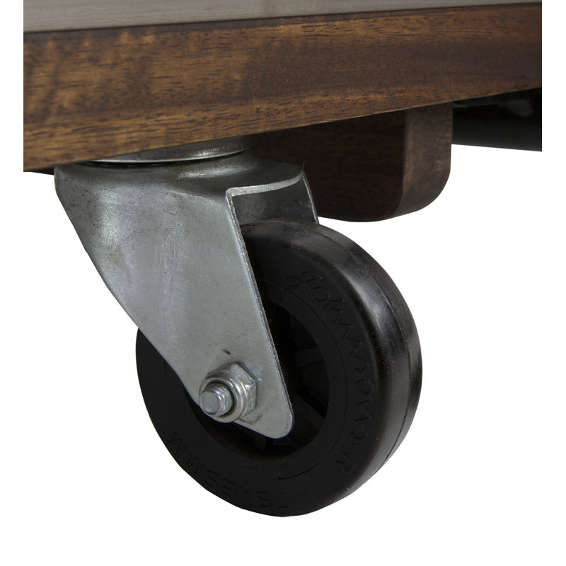 Pipa Iron Freestanding Coat Rack