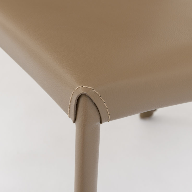 Chaise d'appoint rembourrée G Wilson, Taupe