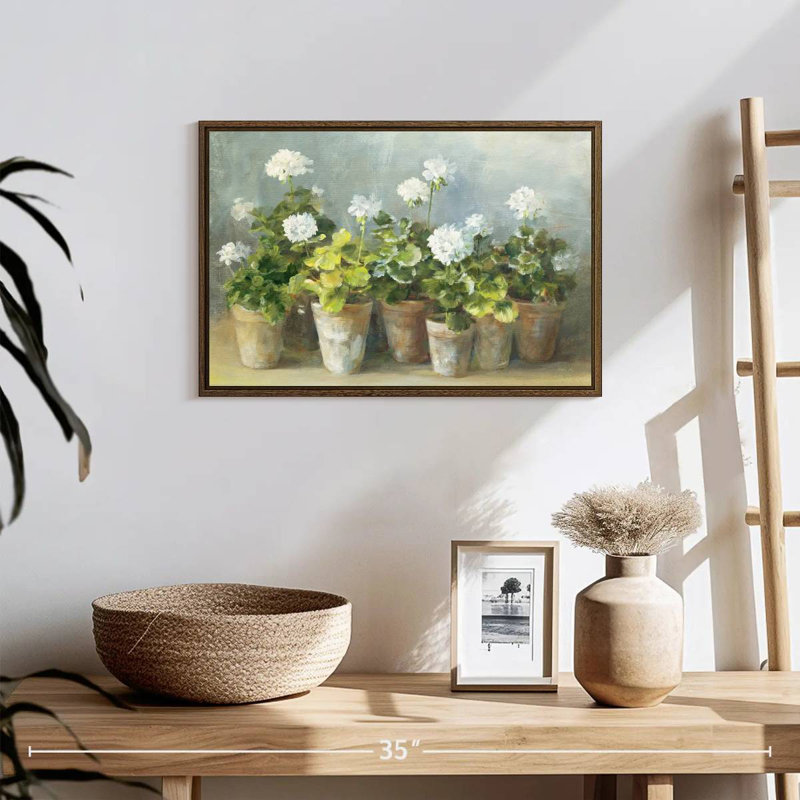 Géraniums blancs, 19 po x 13 po, Cadre flottant noyer