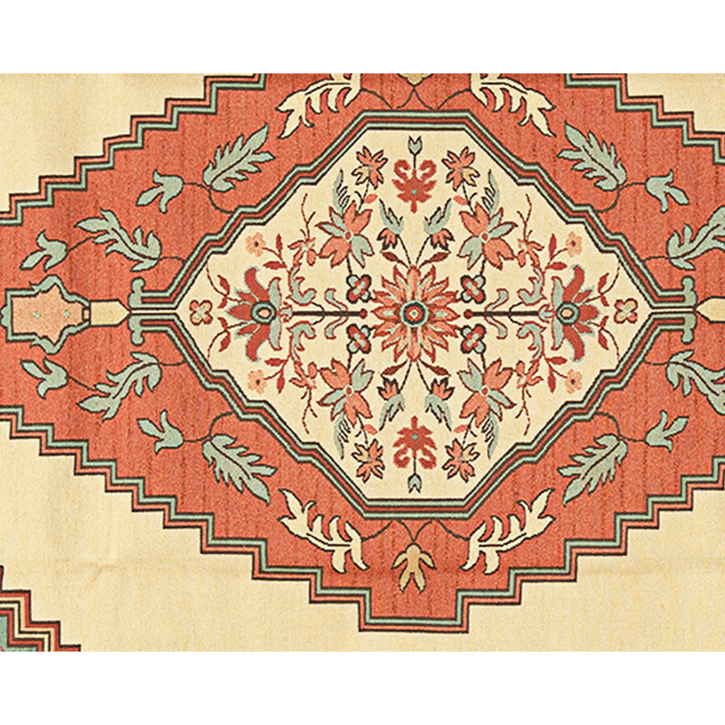 Hand Knotted Wool Area Rug in Ivory And Rose