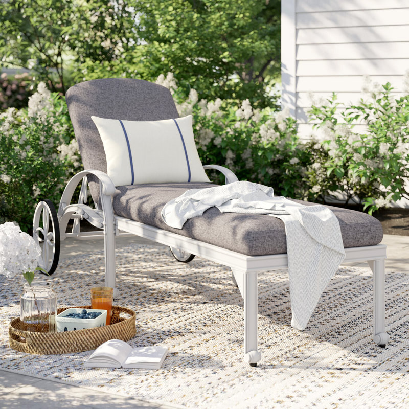 Chaise longue avec coussin Yates