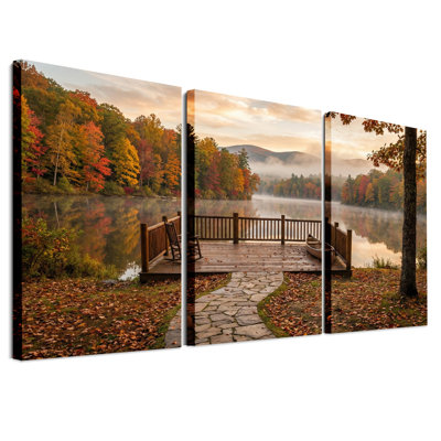 Quai en bois et canot sur un lac brumeux en automne - Ensemble de 3 toiles murales
