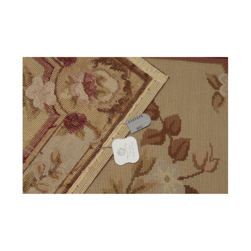 Chemin de table beige, rouge et rose noué à la main de haute qualité