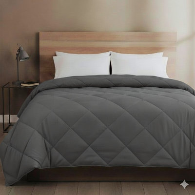 All-Season Lightweight Solid and Reversible Microfiber Comforter