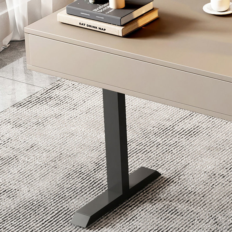 Bureau minimaliste d'inspiration italienne avec tiroirs, H 29,5 po x l 63 po x P 23,6 po