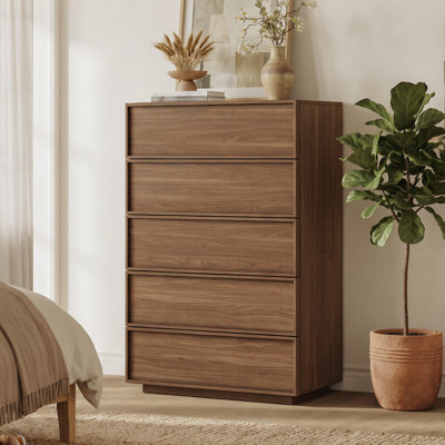 Commode moderne Abbate à 5 tiroirs, 75 cm de largeur et 122 cm de hauteur.