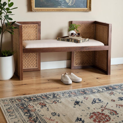 Banc d'appoint bohémien Saito en rotin miel clair et bois d'acacia