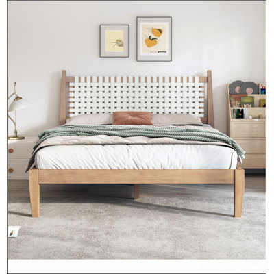 Élégant grand lit avec dossier en cuir blanc tissé, structure en bois naturel pour les chambres modernes et élégantes