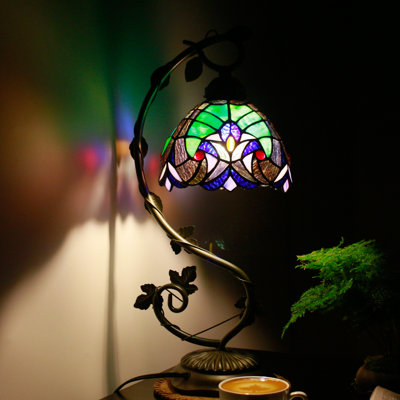Bladensburg Tiffany Banker Lampe de table en verre teinté Bureau de lecture Vert clair Liaison Style Shade W8H20 Inch SI60G World Menagerie LAMPS Ami des enfants Kid Salon Chambre Bureau Café-bar Commode Artisanat antique